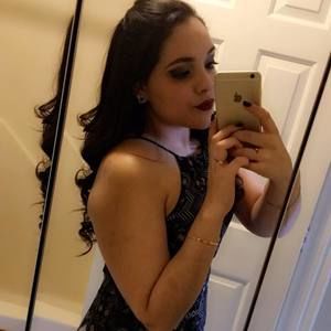 Meet your Posher, Beatriz